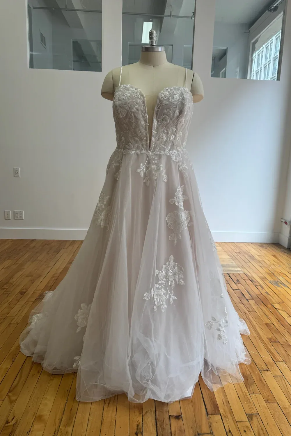 7288XS - Image 2